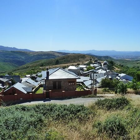 Pension Riego De Ambros Buitenkant foto