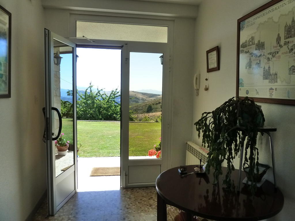 Pension Riego De Ambros Buitenkant foto